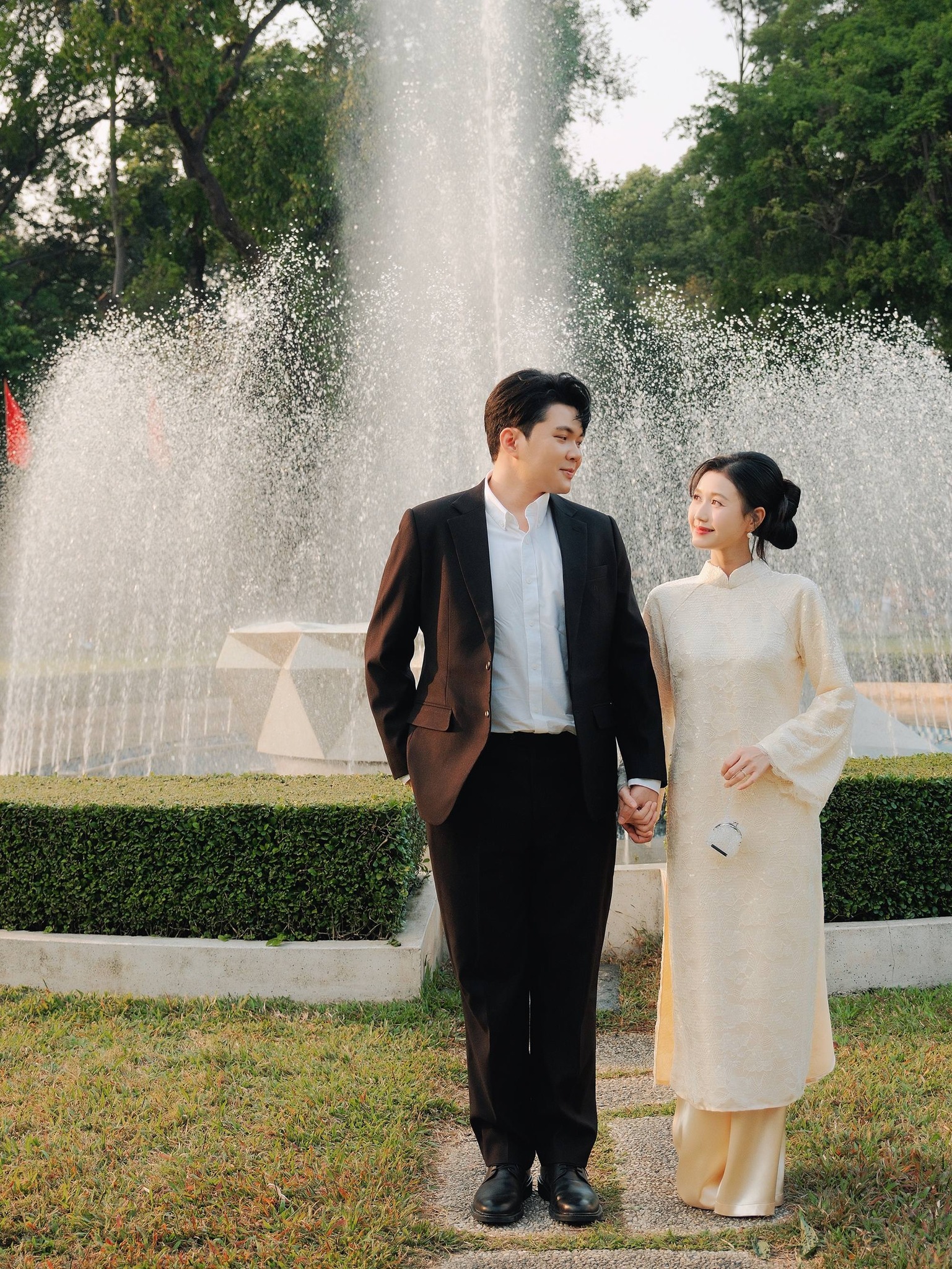   Andiez Nam Trương và Nhung Gumiho được nhận xét là cặp trai tài gái sắc của Vbiz. Ảnh: FBNV  