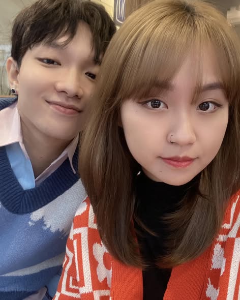 Khánh Linh tiết lộ thời điểm đó cả hai tay trắng, không có tiền mua nhẫn. Ảnh: FBNV