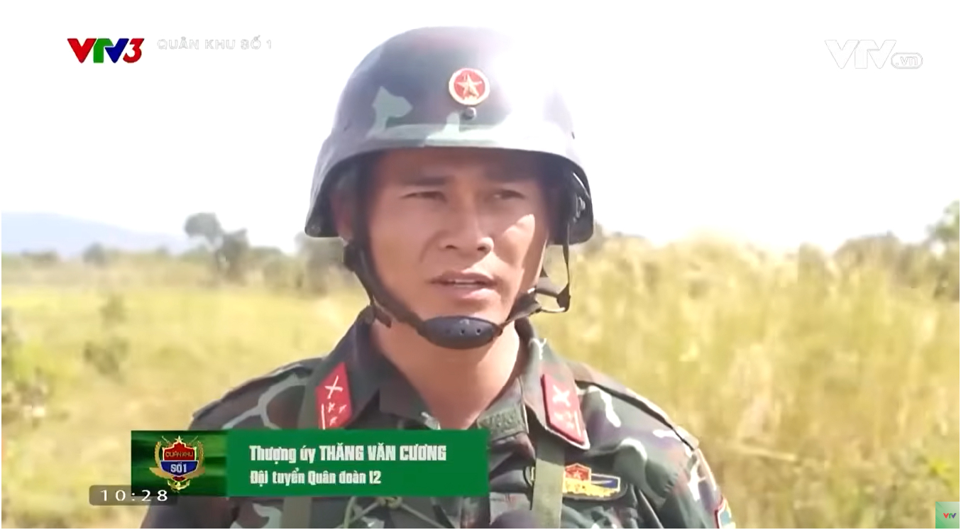 Nam chiến sĩ trả lời phỏng vấn. Ảnh chụp màn hình.