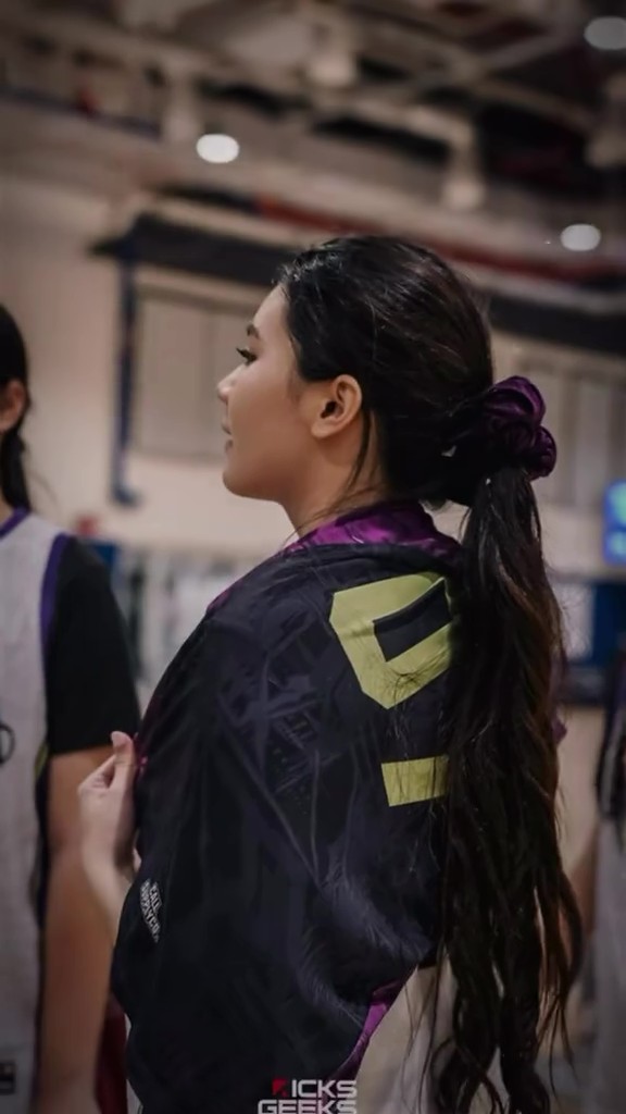 Hạt Dẻ bỏ đi 1 điểm giống ba, được khen luôn 