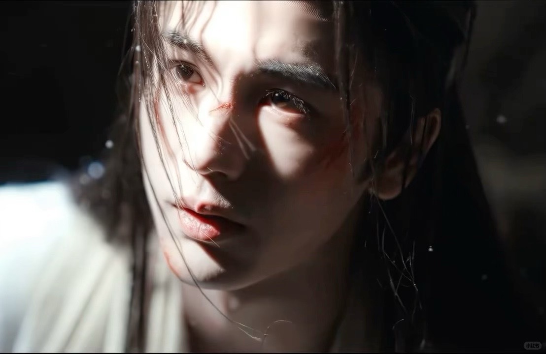 Cảnh quay viral mạnh của Trương Lăng Hách vì đẹp mong manh yếu đuối