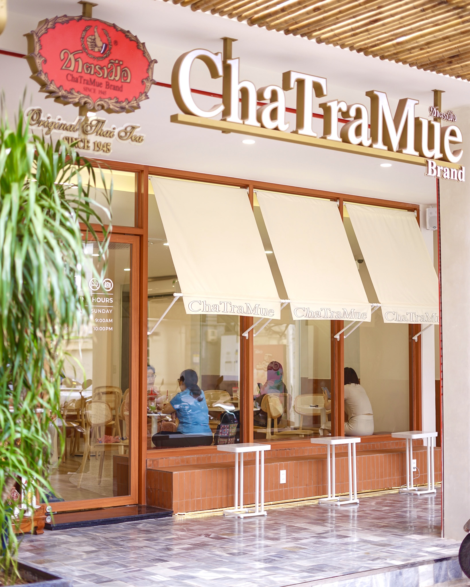 ChaTraMue là một trong những thương hiệu trà sữa lâu đời ở Thái Lan