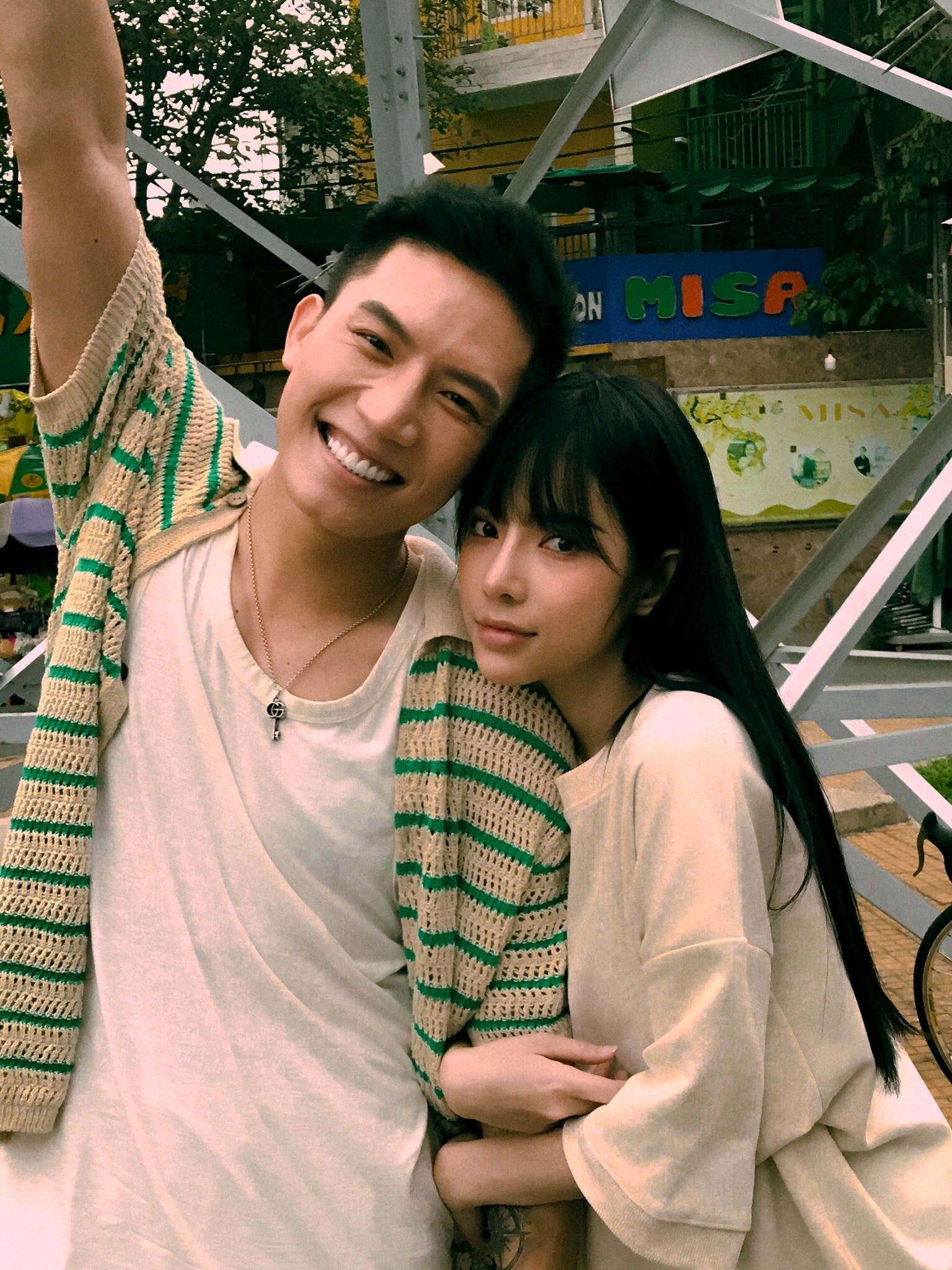 Anh Tú và LyLy liên tục được fan hối công khai sau nhiều năm hẹn hò