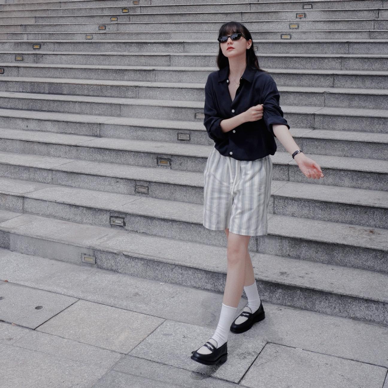 Ồn ào chuyện ăn mặc của Hải Tú