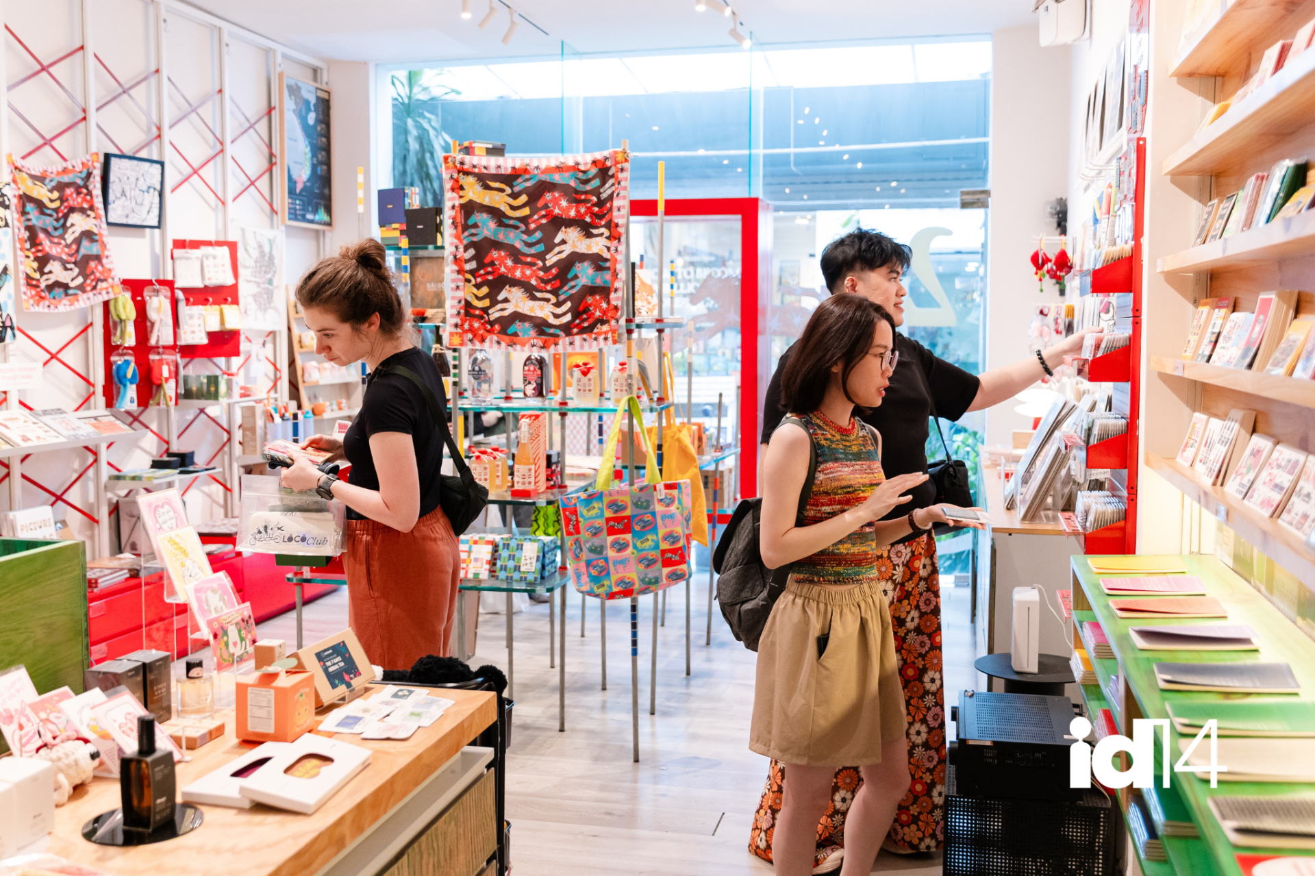 Khách hàng khi bước vào không gian của OHQUAO, hiếm ai có thể ra về tay không