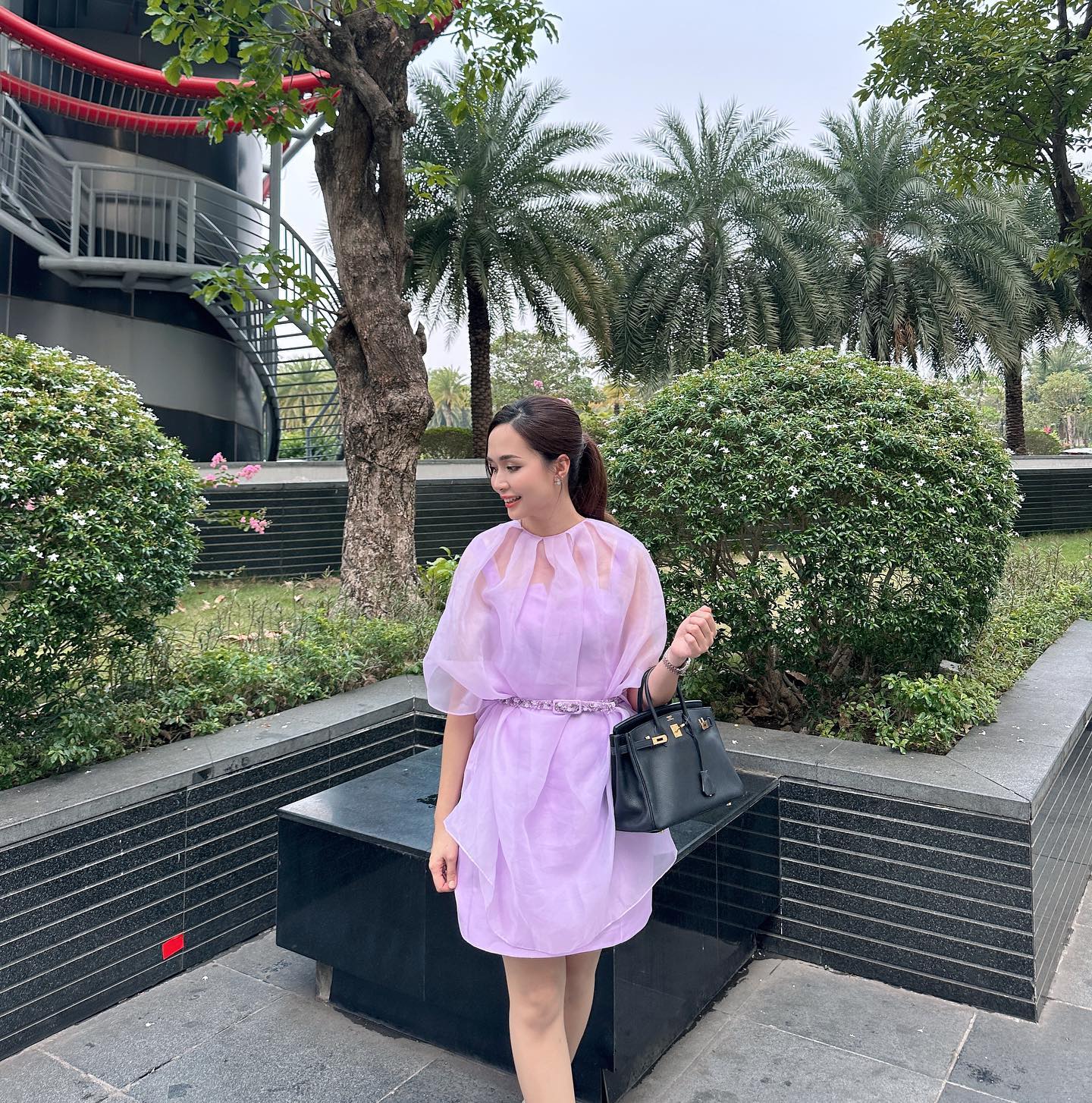 Ái nữ một cựu Chủ tịch nổi tiếng đặt câu hỏi về thuế năm 2026 gây chú ý