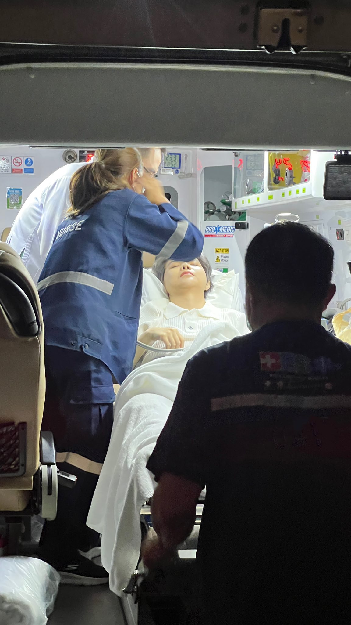 Phía công ty đại diện xác nhận Vũ Cát Tường phải huỷ lịch tham gia concery vì sức khoẻ không cho phép 