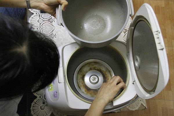 7 sai lầm khi dùng nồi cơm khiến tiền điện tăng vù vù