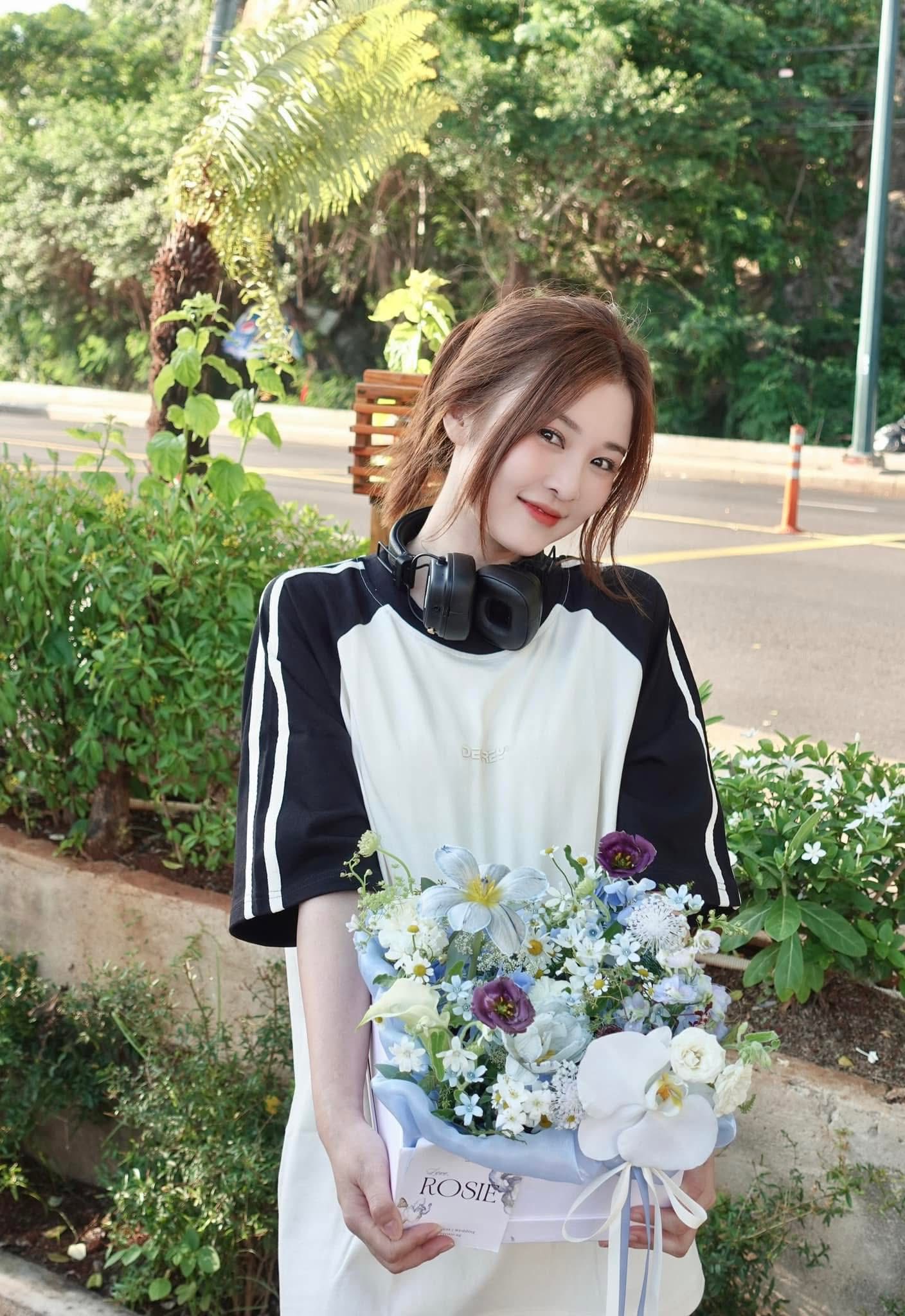 Không ít người ngỡ ngàng khi biết Ribi Sachi năm nay đã 36 tuổi