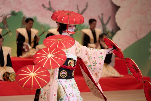 2 nam thần 3.400 tỷ đang viral khắp MXH Việt: Visual đẹp như đúc từ vàng, xem đến đời tư ai cũng sửng sốt