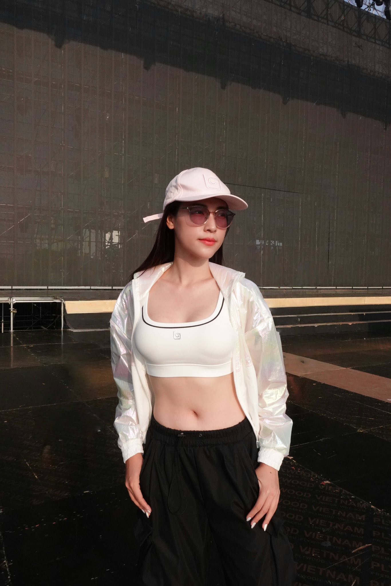 Mẹ đơn thân có quá khứ lấp lánh, 20 năm trước đã lên bìa báo tuổi teen nổi đình đám cả nước: Giờ sống thế nào?