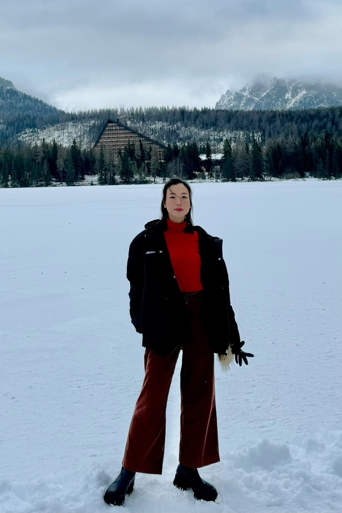 MC Hoàng Oanh trở về Việt Nam, quay lại hoạt động nghệ thuật và làm mẹ đơn thân sau khi ly hôn chồng ngoại quốc