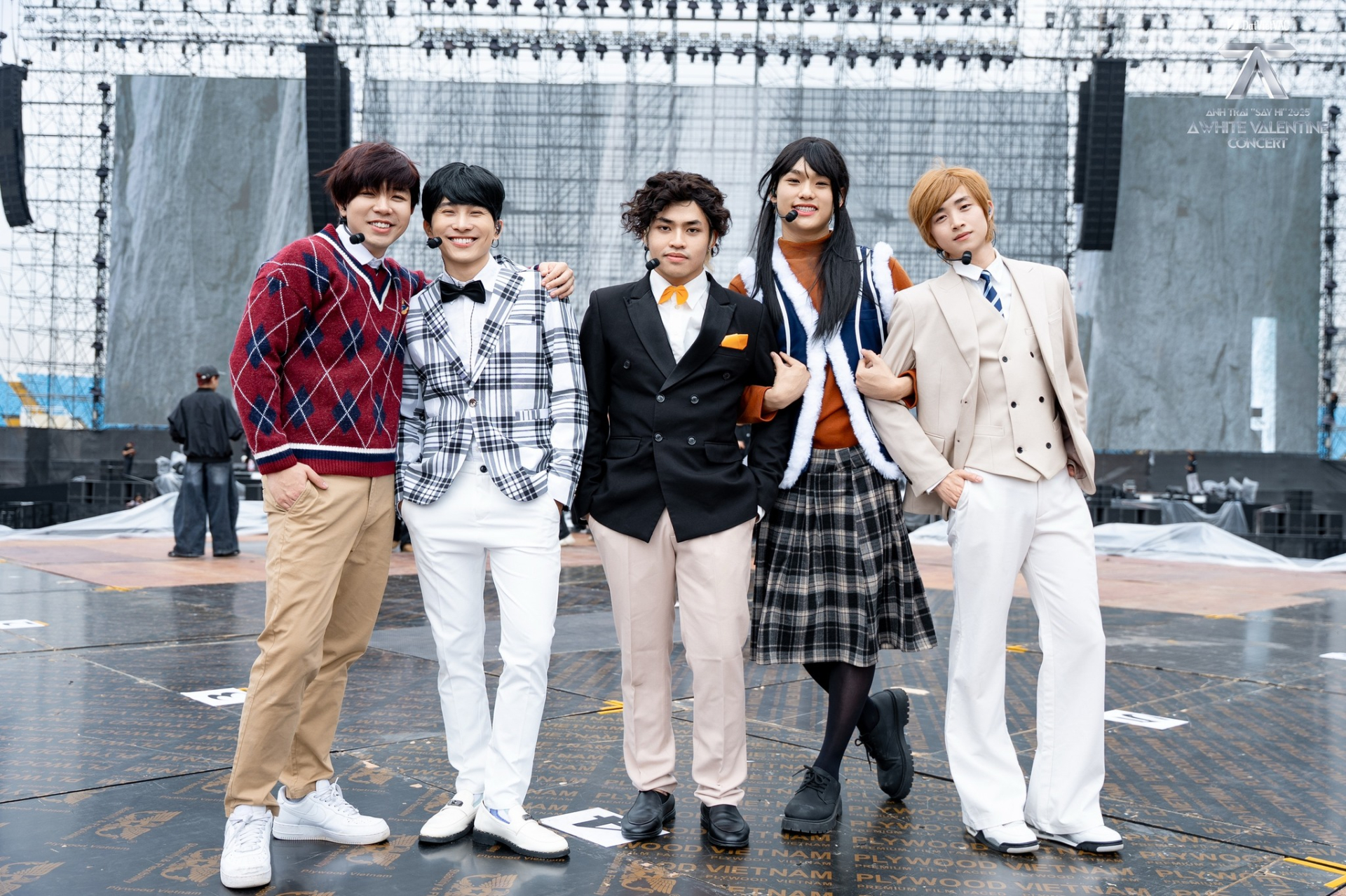 Team Hermosa hoá thân thành F4 Vườn Sao Băng nhưng lạ lắm (Ảnh: Anh Trai Say Hi)