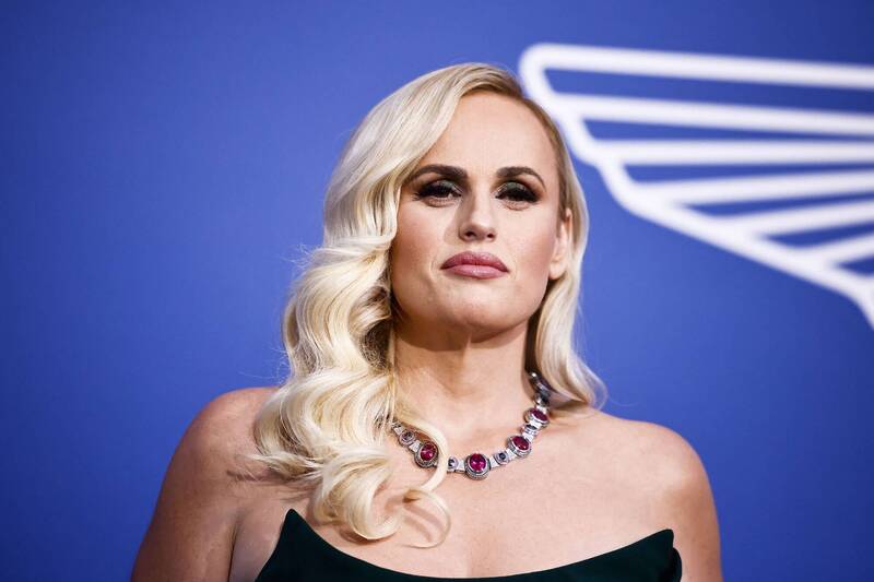 Rebel Wilson tung tin Amanda là 