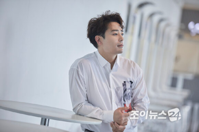 Vụ lùm xùm liên quan tới tình - tiền giữa Han Ji Sang và tình cũ khiến công chúng dậy sóng. Ảnh: Naver