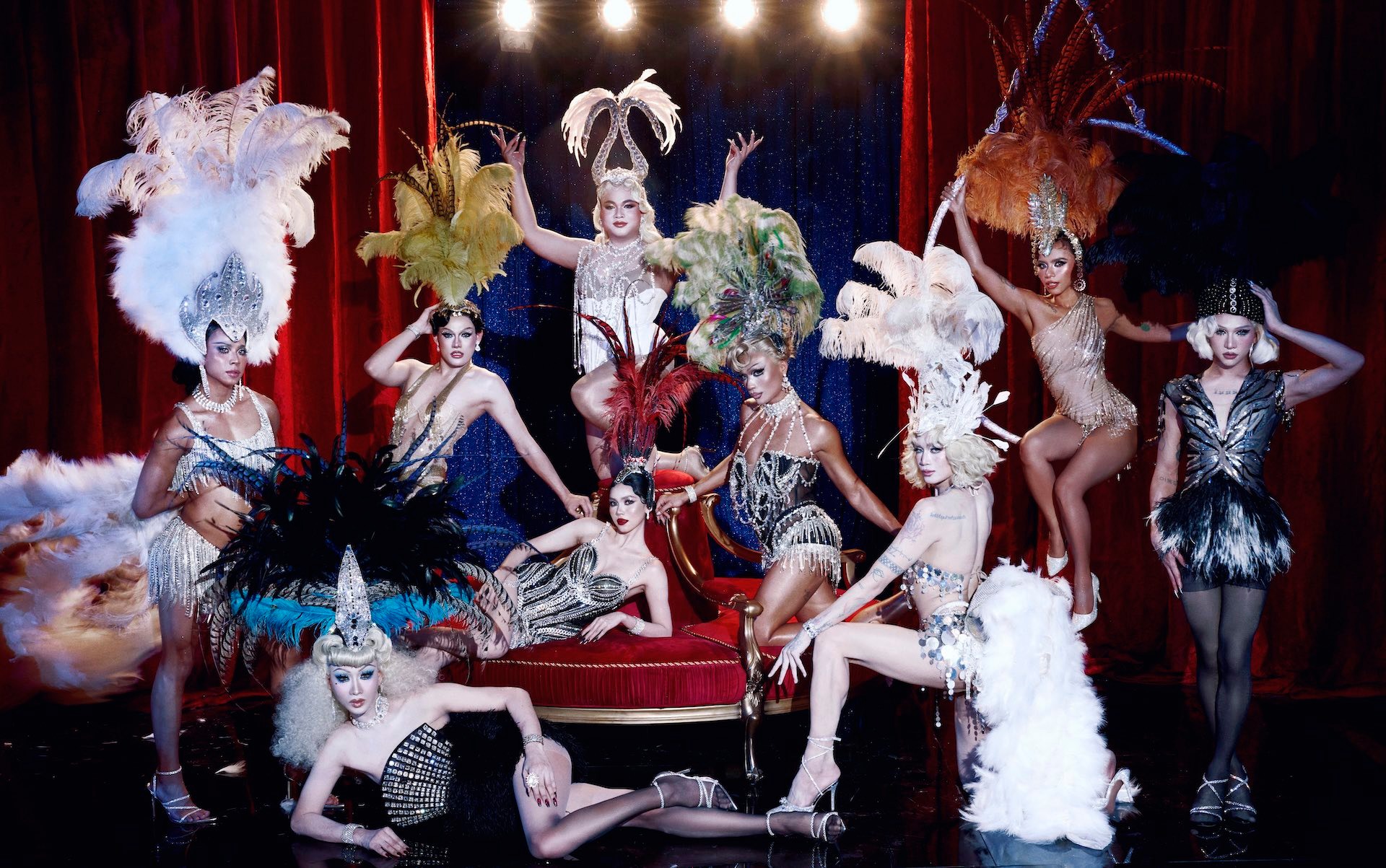 Đảo Hoa hậu tạo nên cơn sốt vé vì quy tụ nhiều diễn viên hài hước, mảng miếng linh hoạt