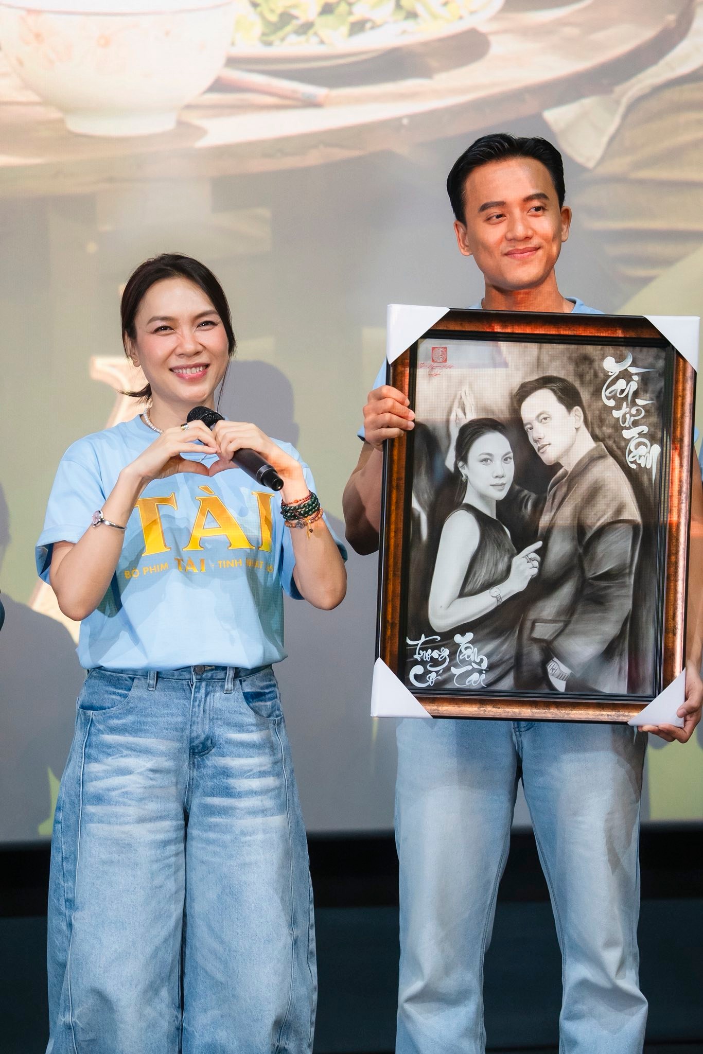 Kể từ khi bộ phim ra mắt, mối quan hệ giữa Mỹ Tâm và Mai Tài Phến càng nhận được nhiều quan tâm