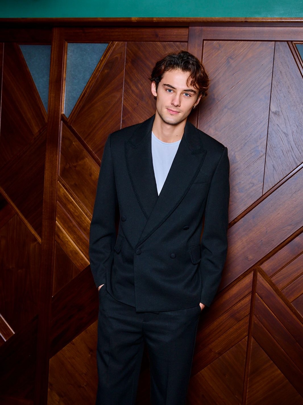 Hình ảnh mới đây nhất của William Franklyn-Miller.