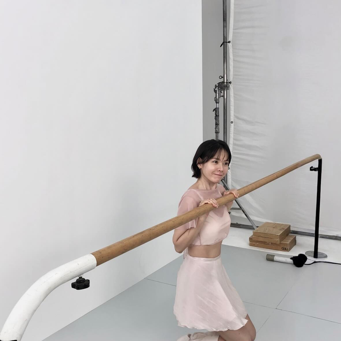 Son Ye Jin chia sẻ hình ảnh tập ballet, tiện