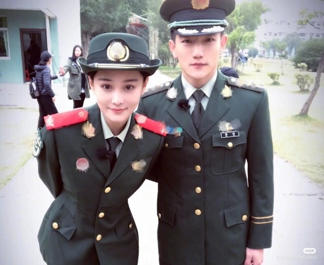 Hà Tiệp có tính cách rất nghiêm túc, kỷ luật thép luôn phải được tuân thủ trong gia đình. Ảnh: Xiaohongshu.