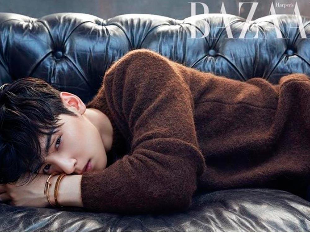 Hợp đồng triển lãm ảnh của Cha Eun Woo được ký kết từ lâu. Ảnh: Bazaar