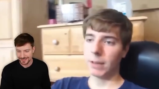 YouTuber đình đám MrBeast dẫn đầu trend khi cũng đã tự xem lại bản thân của 10 năm trước