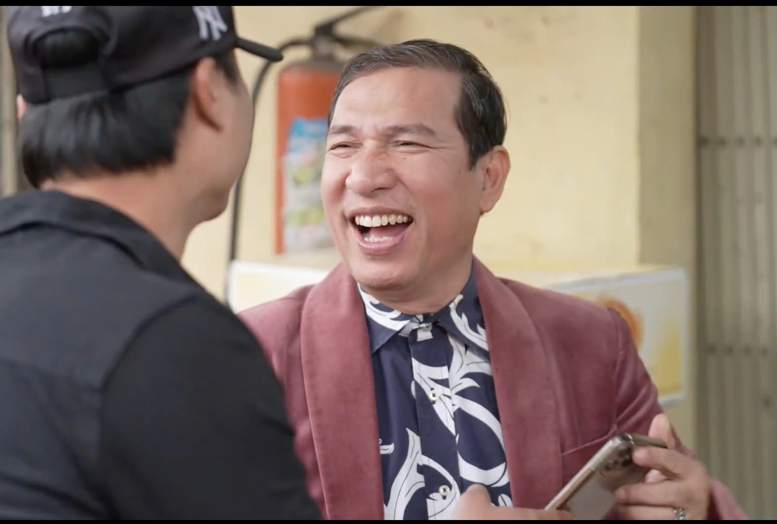 Đối với khán giả yêu hài kịch miền Bắc, Quang Thắng là cái tên quen thuộc gắn liền với nhiều hình tượng khó thay thế. Ảnh: FBNV