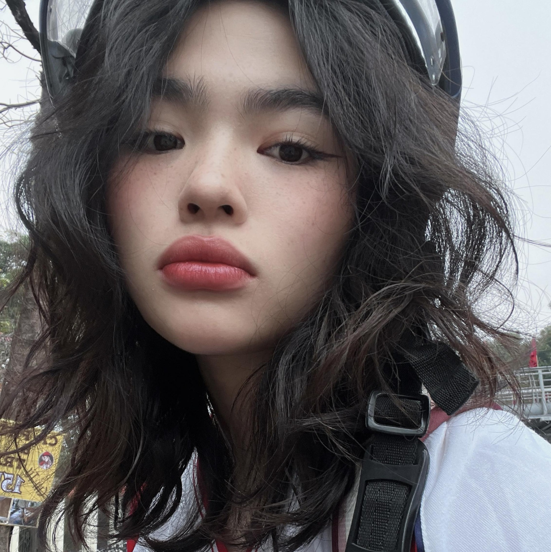 Thỉnh thoảng, khi đi du lịch cô bạn còn bị nhầm là du khách nước ngoài.