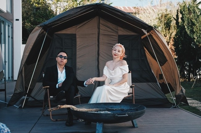 Căn nhà tại Đà Lạt từng là nơi cả hai nghỉ dưỡng, cùng nhau chụp ảnh kỷ niệm ngày cưới 