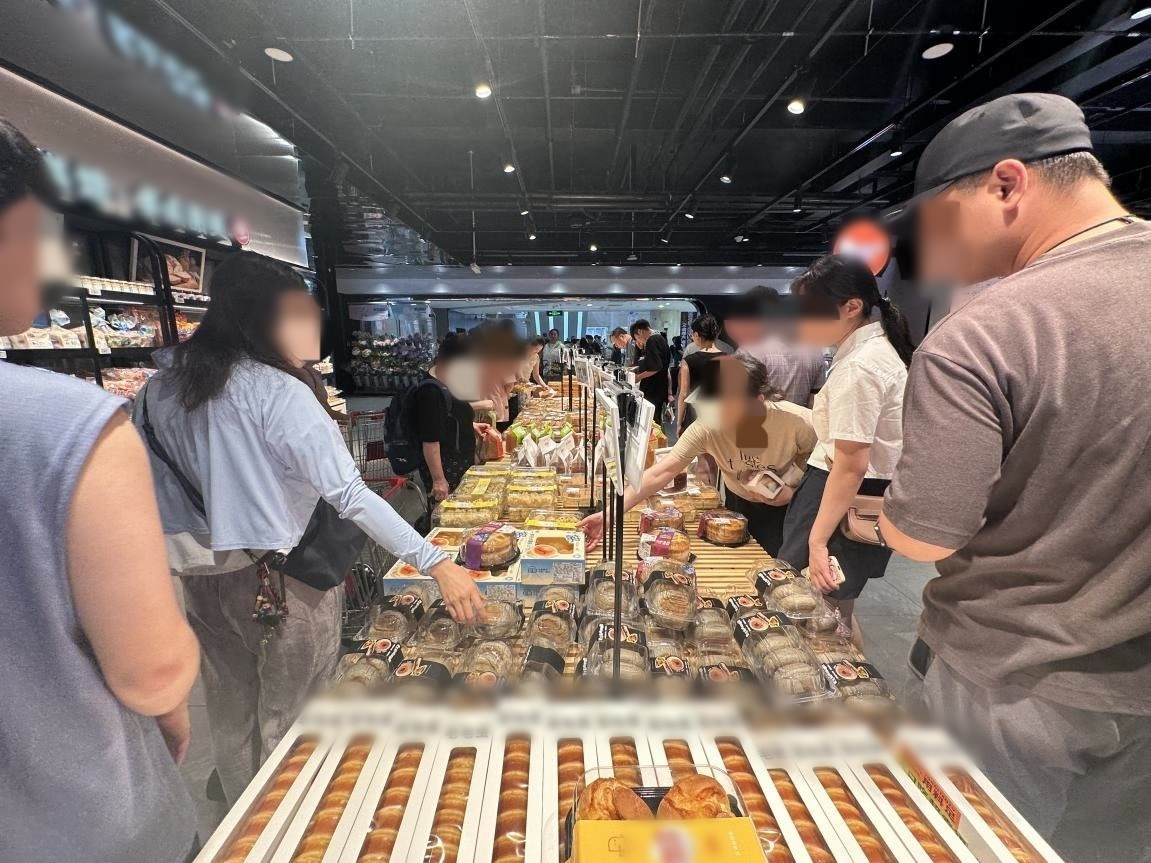 Siêu thị thường giảm giá sau 8h tối.