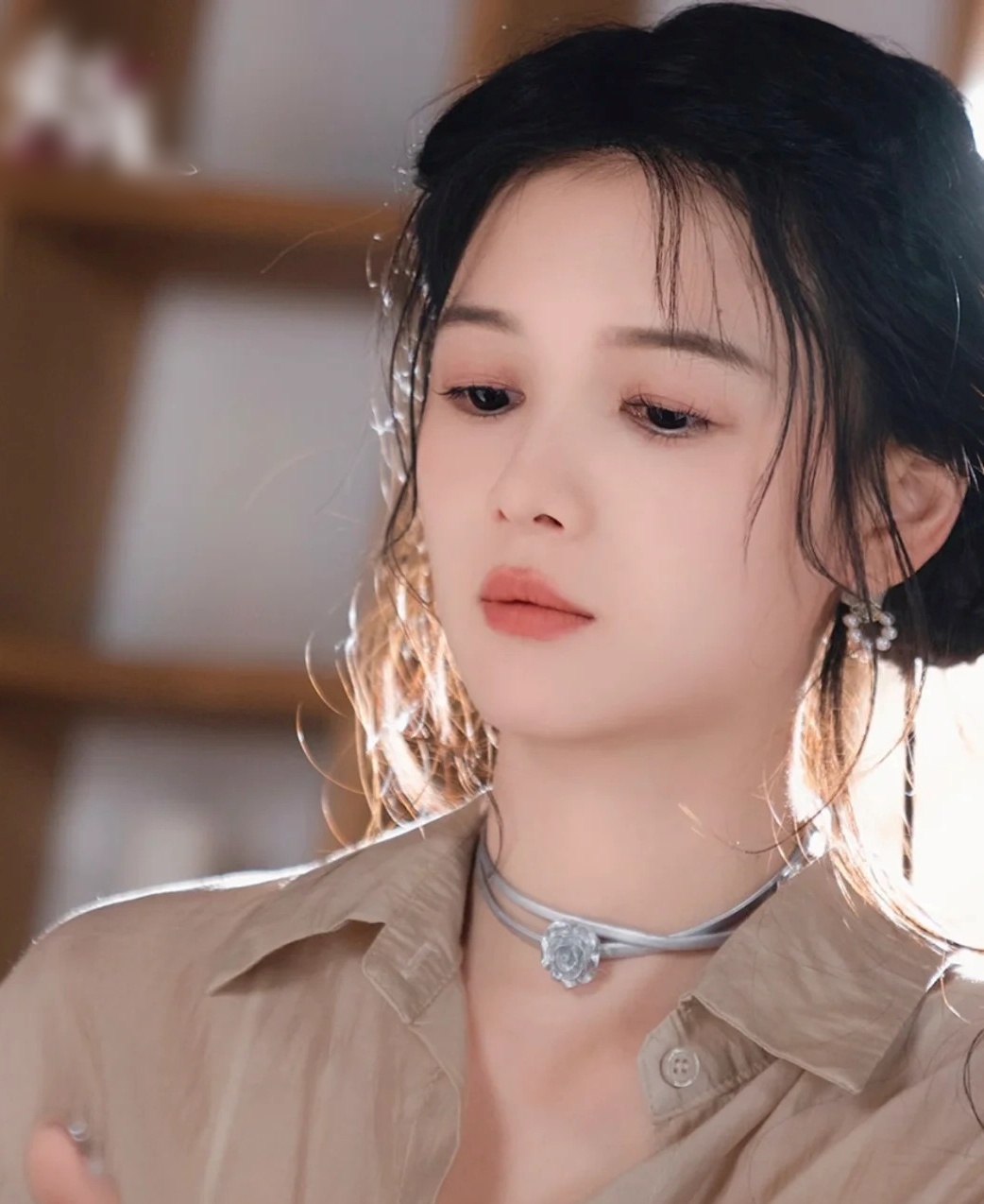 Mỹ nhân gen Z sụp đổ hình tượng, bị cắt vai trong nhiều dự án sau bê bối bạo lực. Ảnh: Sina.