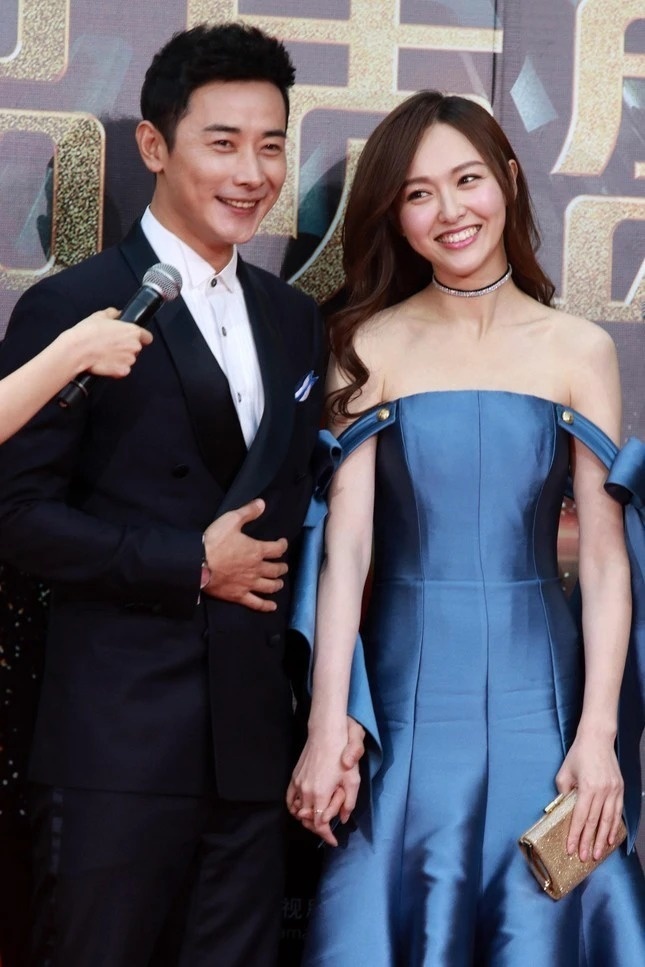 Đường Yên - La Tấn là 1 trong những cặp đôi được yêu mến nhất ở giới giải trí xứ Trung. Ảnh: Sina.