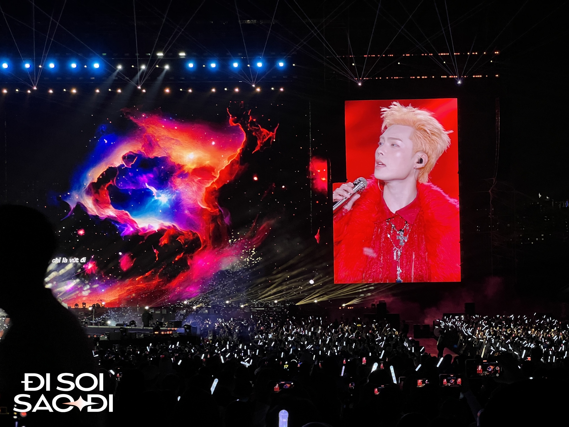 Concert diễn ra bùng nổ với nhiều tiếc mục dàn dựng công phu