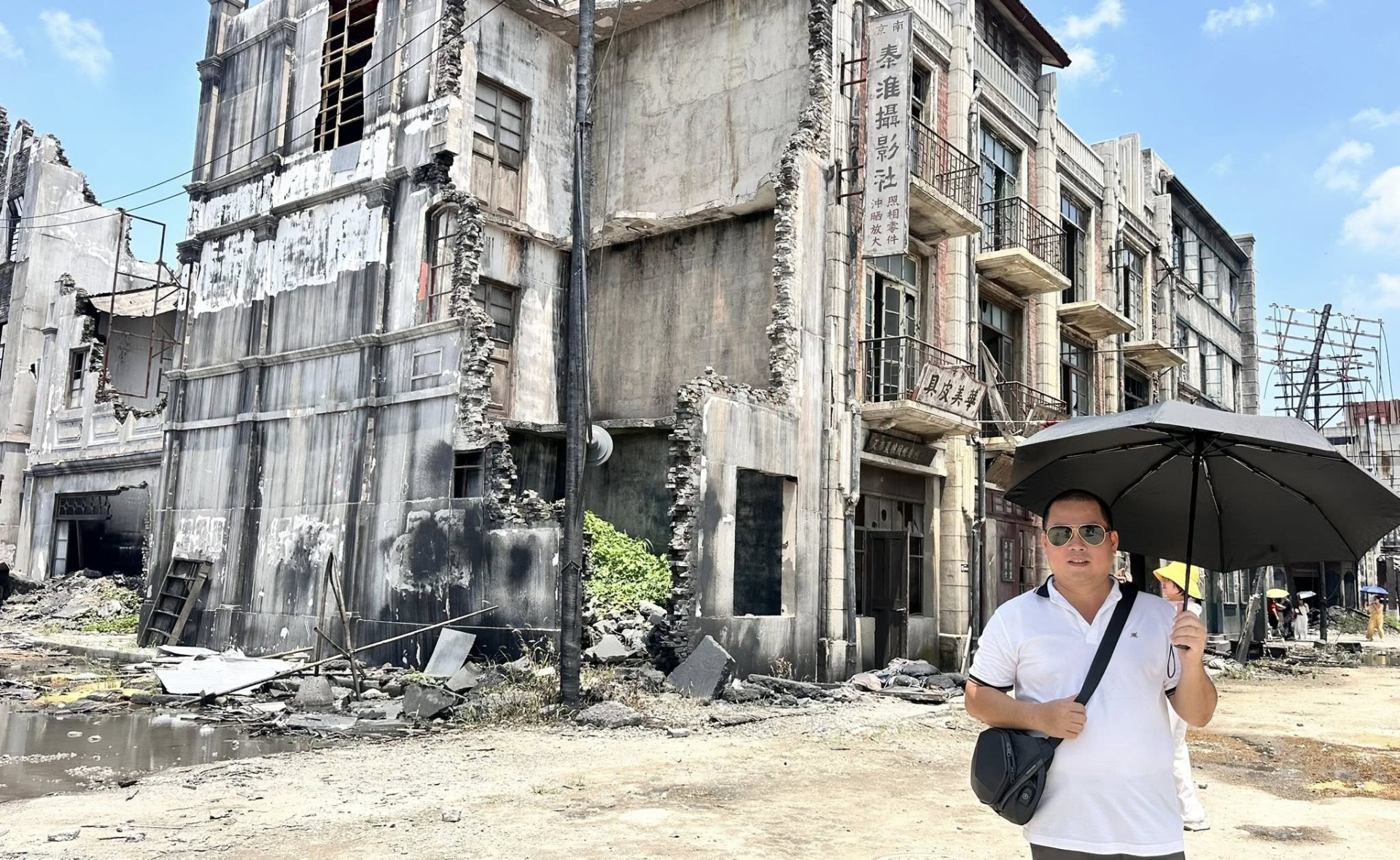 Nhạc sĩ Minh Khang đi chơi golf, du lịch nước ngoài liên tục