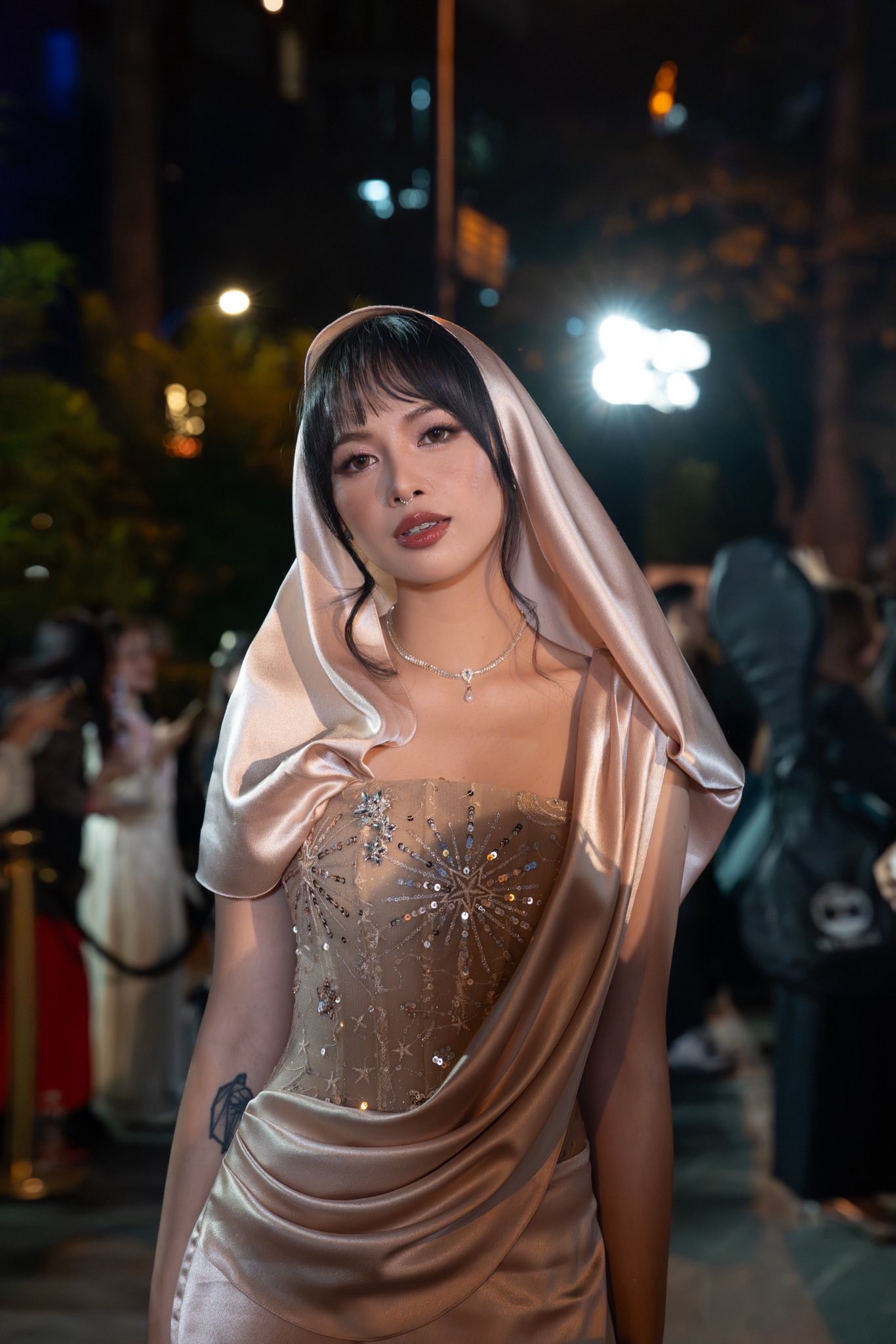 Nhiều người không nhận ra đây chính là nữ sinh 17 tuổi năm nào từng cover nhiều ca khúc hot trên mạng