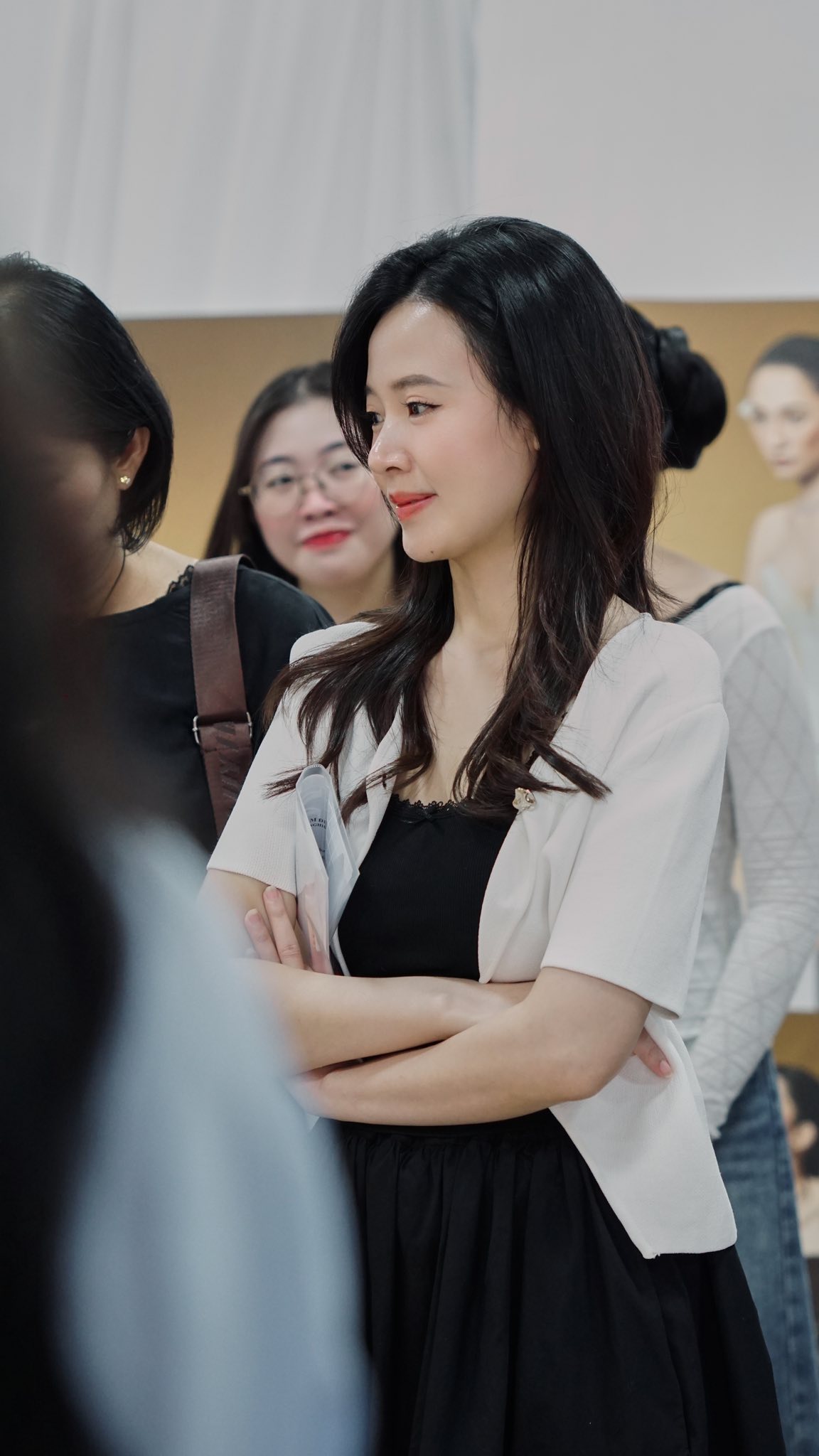 Giảng viên đại học TP.HCM là con dâu tập đoàn danh tiếng: Nhan sắc và tuổi thật chênh lệch đáng kể!