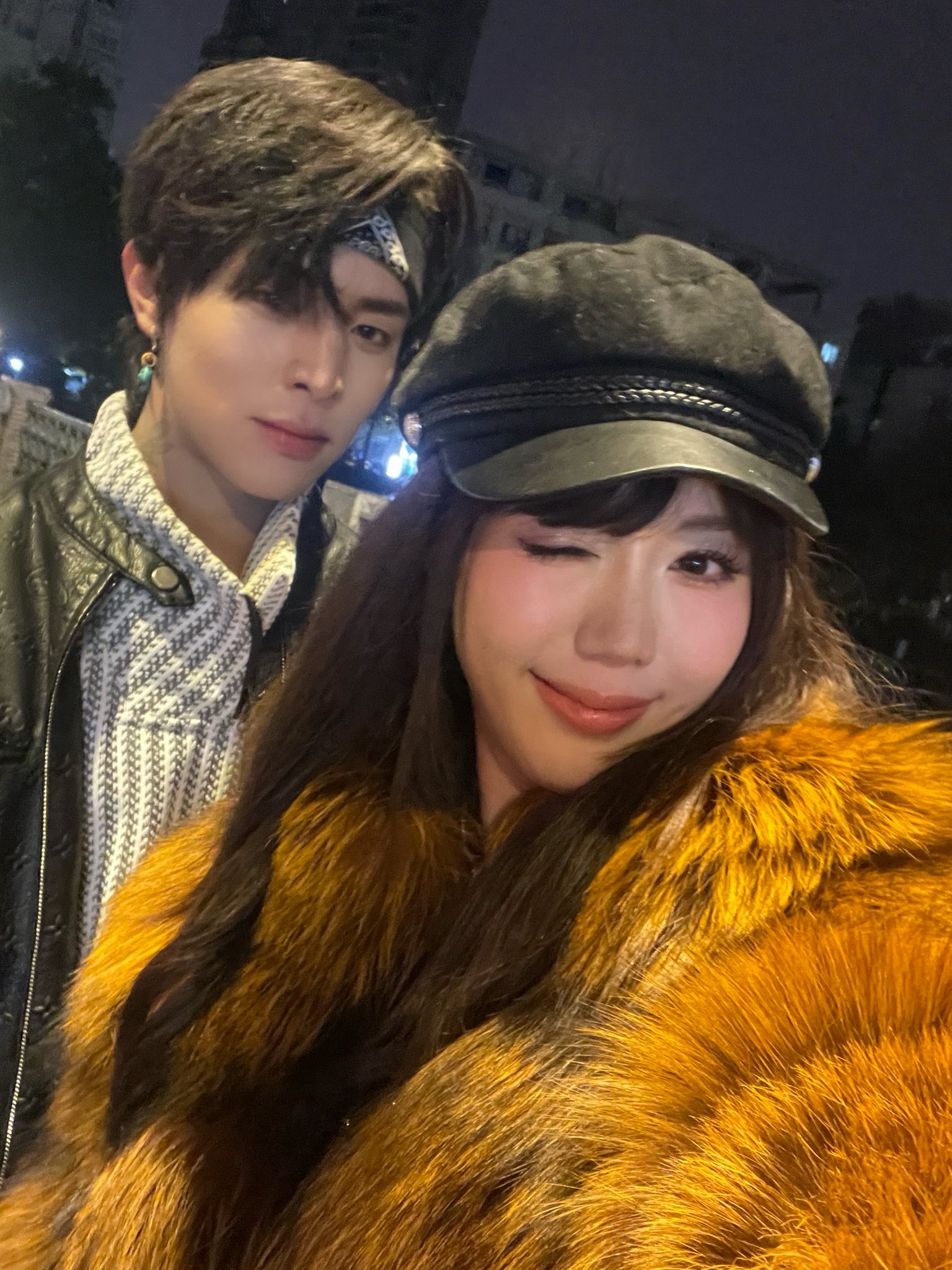 Khách Việt sang Trung Quốc va phải bản fake của Kim Seon Ho: Hành động của cả 2 sau đó khiến 1,5 triệu sửng sốt