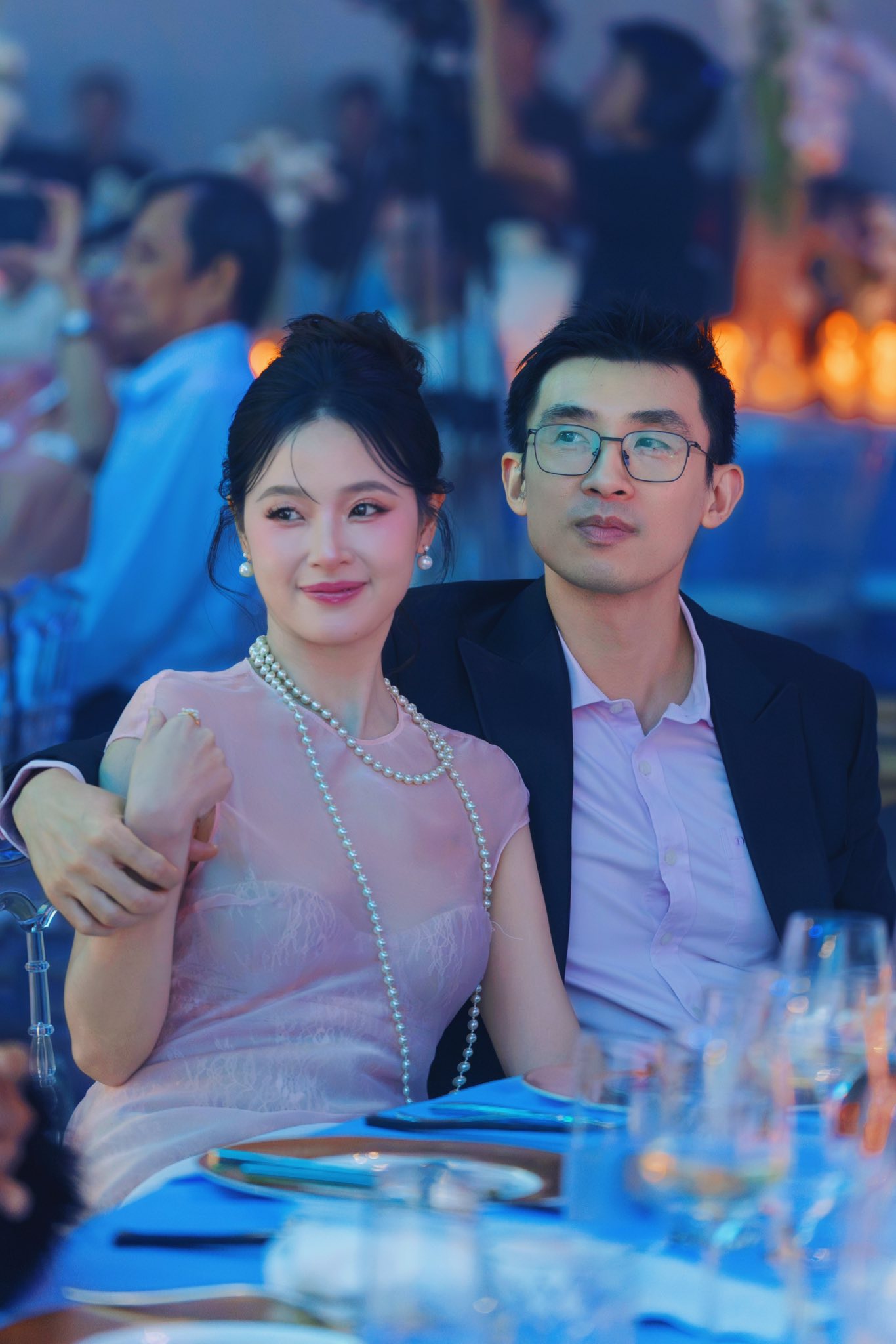 Giảng viên đại học TP.HCM là con dâu tập đoàn danh tiếng: Nhan sắc và tuổi thật chênh lệch đáng kể!