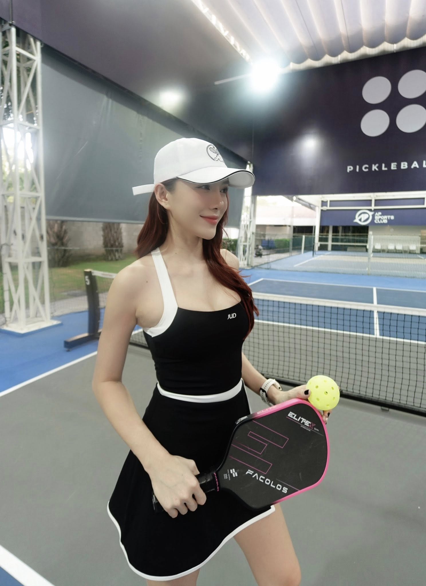 Vóc dáng gợi cảm của mẹ 2 con