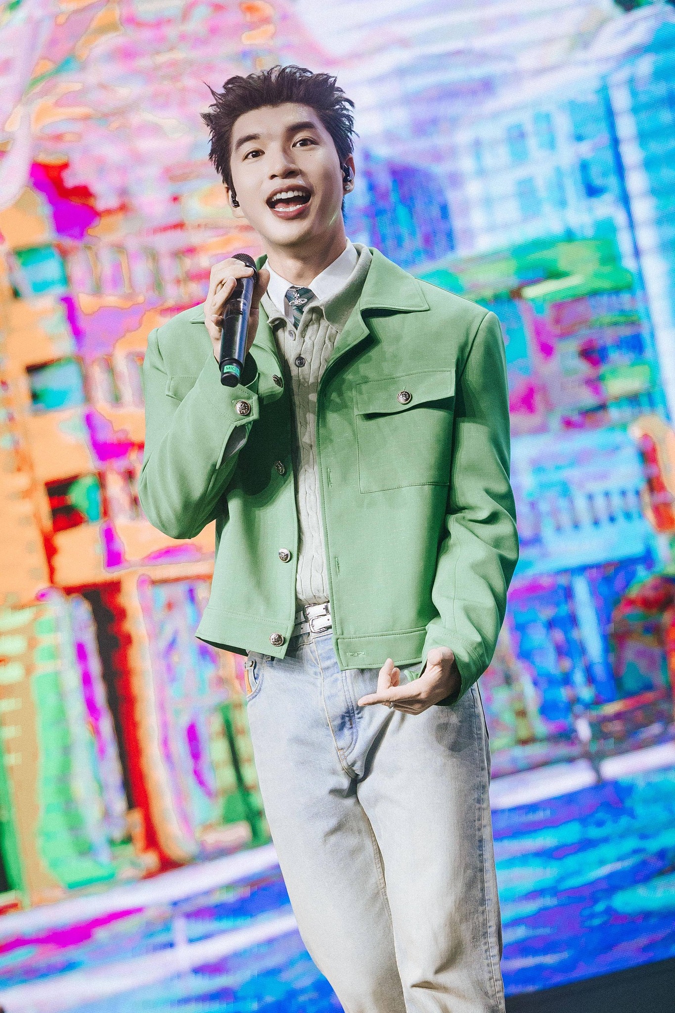 Đây là màn collab không tưởng khi nhạc của 2 nghệ sĩ top đầu hiện nay được ghép chung vào với nhau (Ảnh: FBNV)