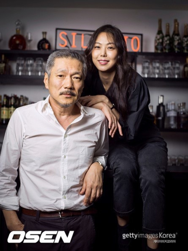 Hôm qua, Kim Min Hee - Hong Sang Soo cũng đã xuất hiện ở sân bay Incheon, song truyền thông Hàn không đăng tải bất kỳ hình ảnh nào từ màn lộ diện này. Ảnh: Nate