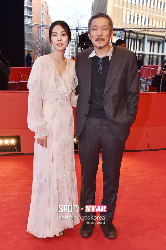 Hong Sang Soo - Kim Min Hee chính là cặp đôi bị ghét nhất ở Kbiz trong nhiều năm qua. Ảnh: Naver