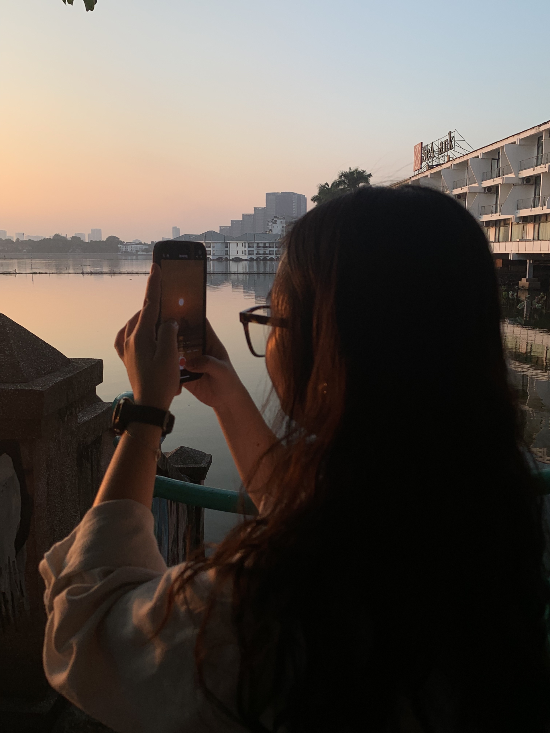 Mỹ Linh xin nghỉ phép 2 ngày làm việc xen kẽ để đưa gia đình đi du lịch (Ảnh: NVCC)