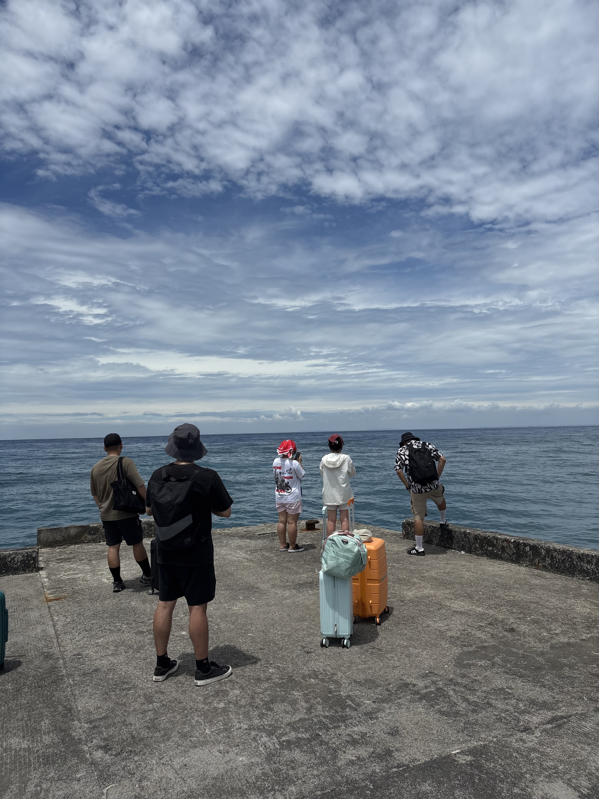 Nghỉ xuyên 9 ngày từ Giỗ Tổ Hùng Vương đến 30/4 - 1/5: Lịch trình vui chơi đã chốt, giờ chỉ chờ sếp 