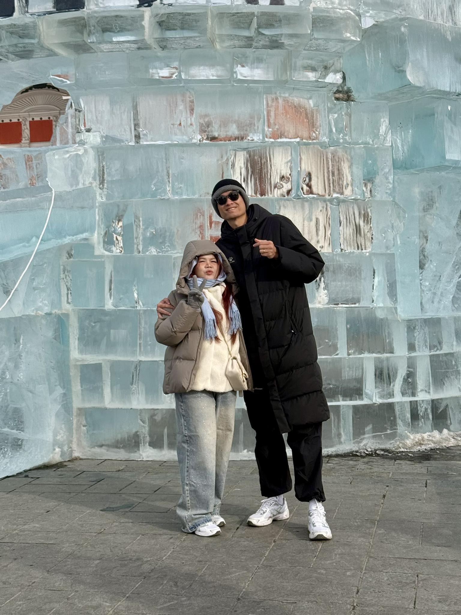 Hôn nhân của chàng trai miền Tây cao 2m03 và vợ bị cho là