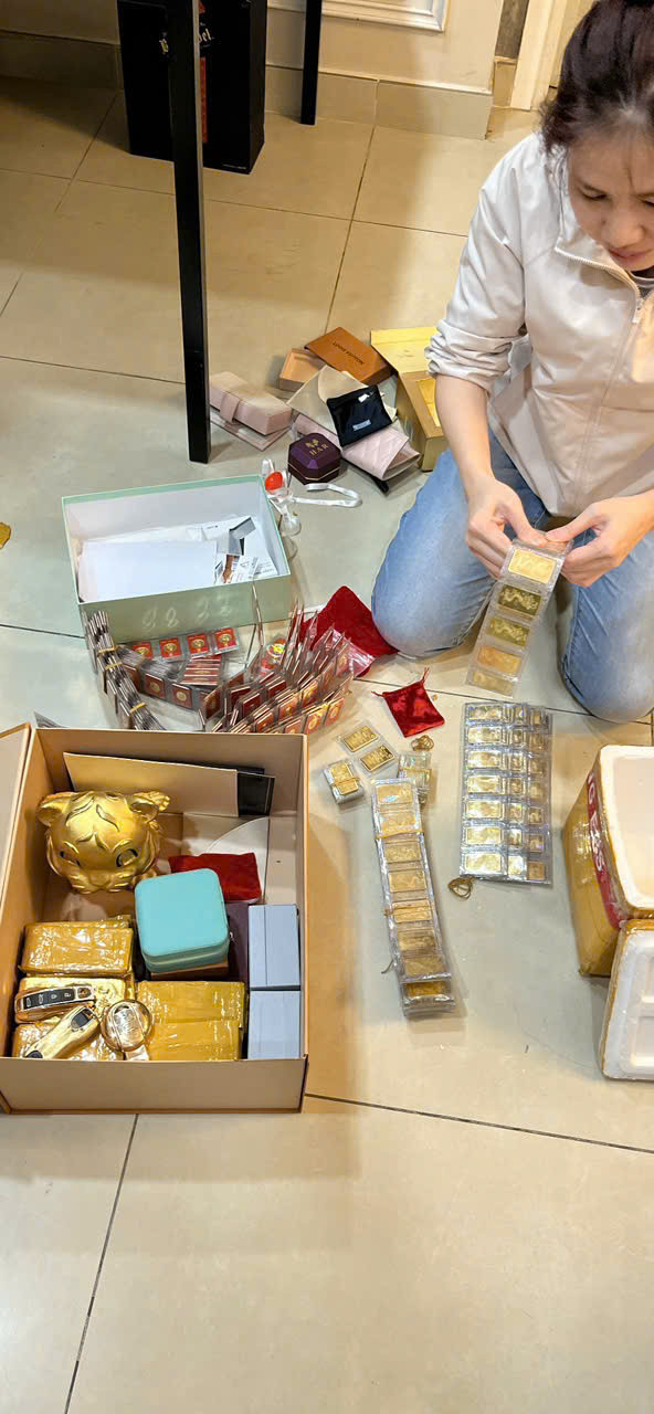 Cận cảnh số vàng bị thu giữ, một phần trong khối tài sản hơn 1.300 tỷ đồng