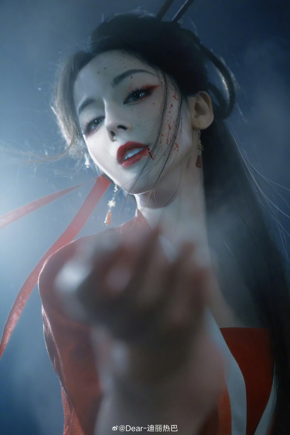 Mỹ nhân hồng y đẹp vô địch Trung Quốc hiện tại: Nhan sắc tà mị cuốn ơi là cuốn, trời sinh để bỏ bùa thiên hạ