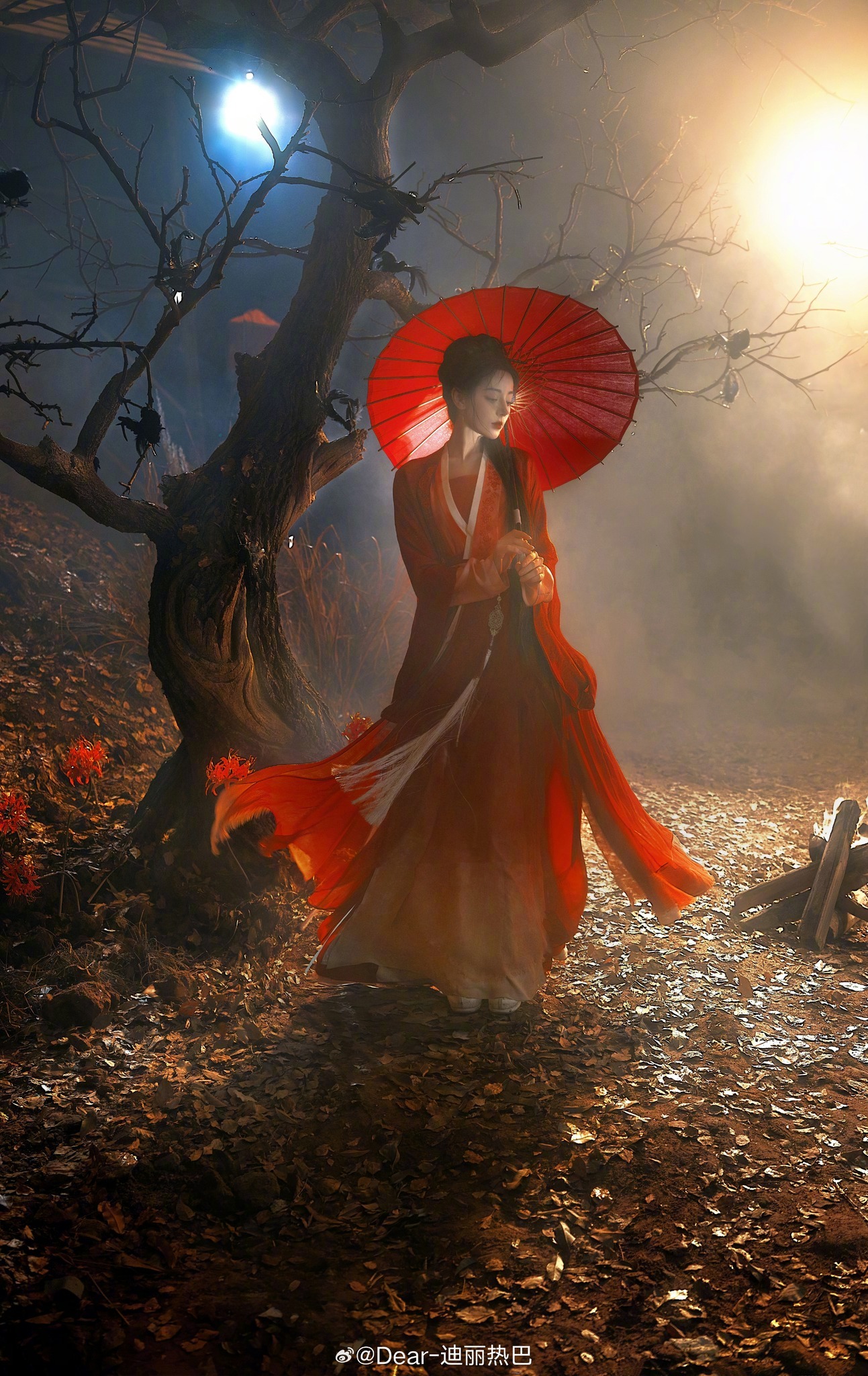 Mỹ nhân hồng y đẹp vô địch Trung Quốc hiện tại: Nhan sắc tà mị cuốn ơi là cuốn, trời sinh để bỏ bùa thiên hạ