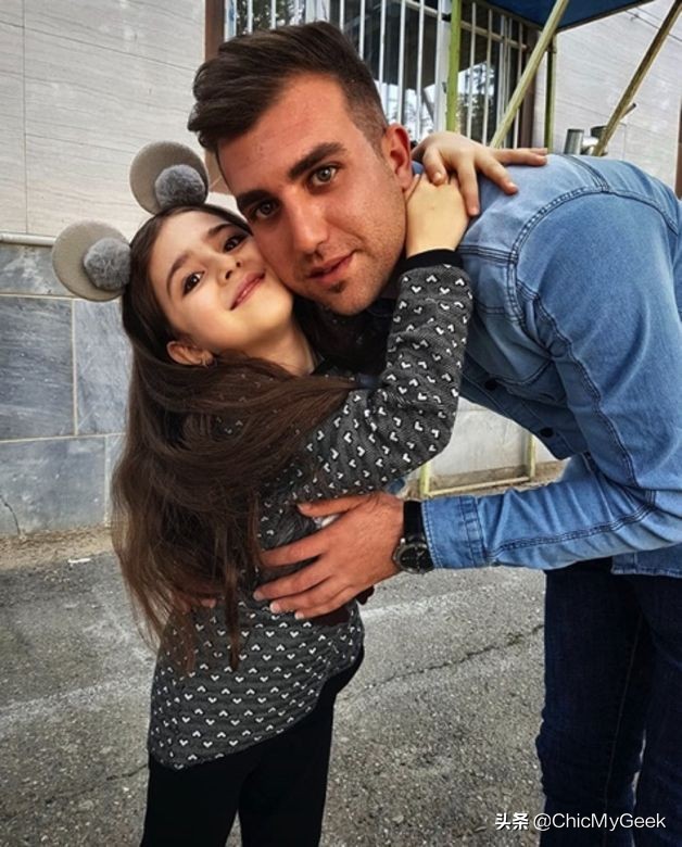 Mahdis Mohammadi và bố.