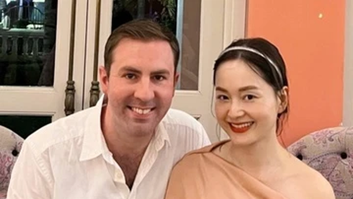   Lan Phương thông báo phiên tòa phúc phẩm bị hoãn bất ngờ. Ảnh :FBNV  